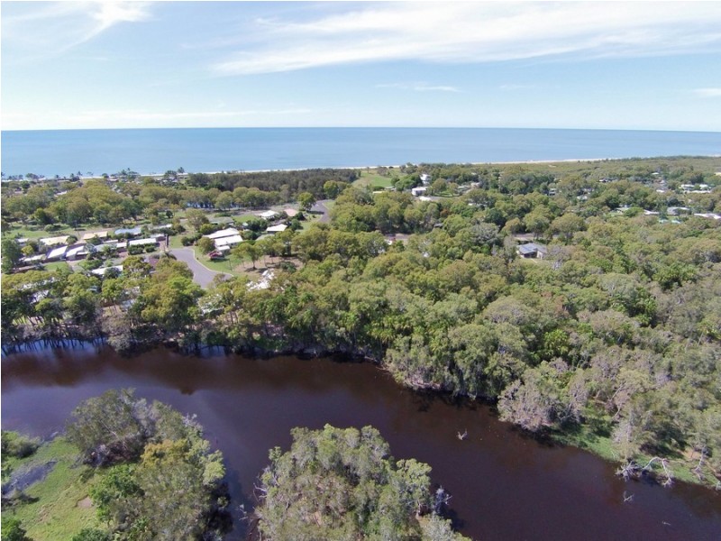 20 Lagoon Drive, Moore Park Beach QLD 4670
