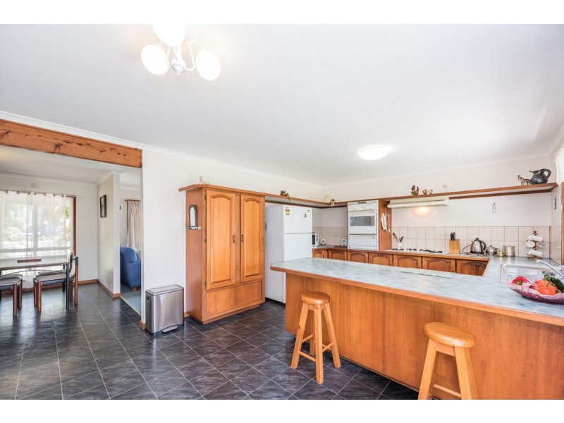 14 Isaac Moore Drive, Moore Park Beach QLD 4670