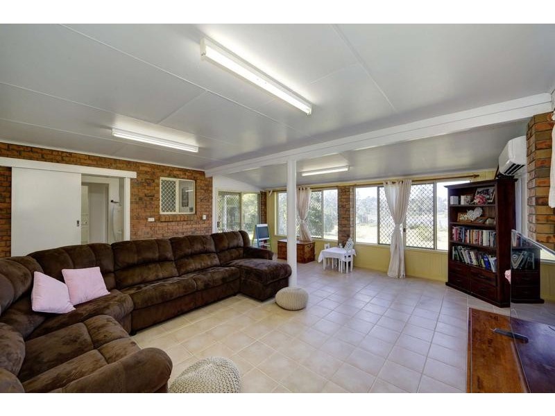 18 Rustic Road, Sharon QLD 4670