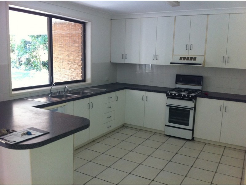 19 Currawong Road, Gooburrum QLD 4670