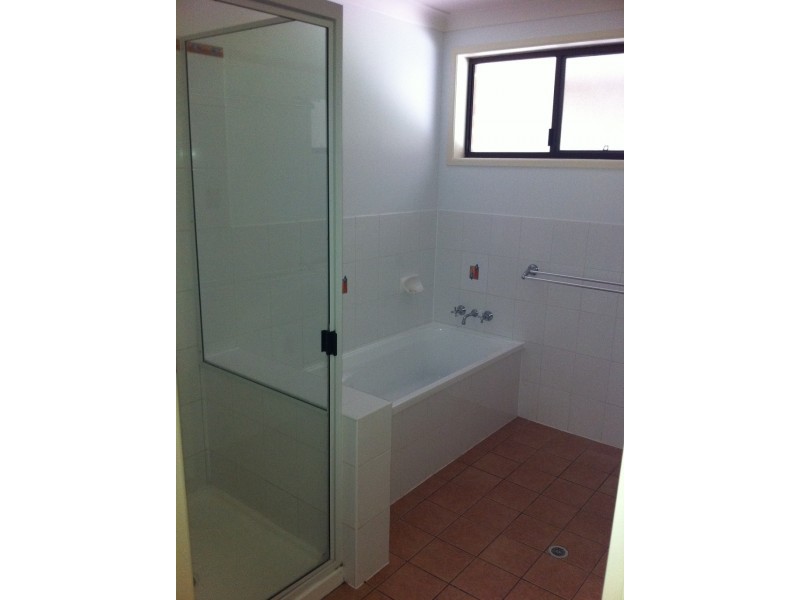 19 Currawong Road, Gooburrum QLD 4670