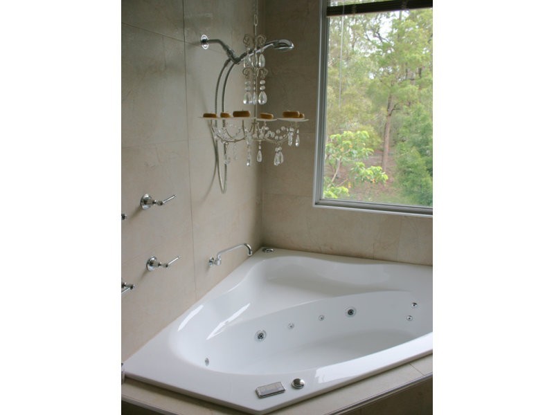 19 Samuels Rd, Branyan QLD 4670