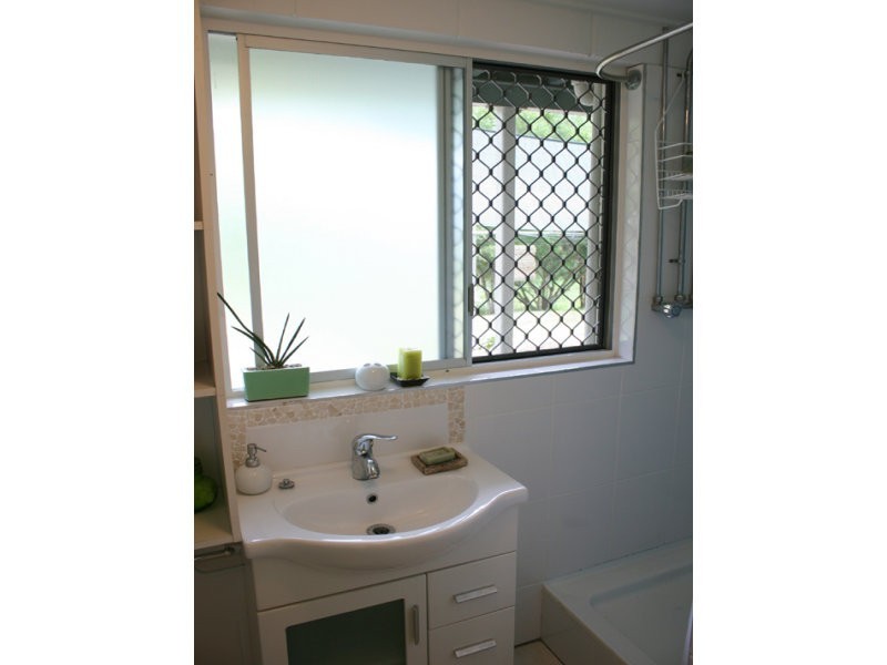 19 Samuels Rd, Branyan QLD 4670