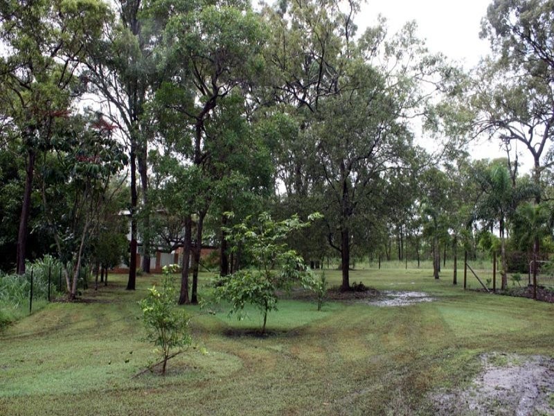 19 Samuels Rd, Branyan QLD 4670