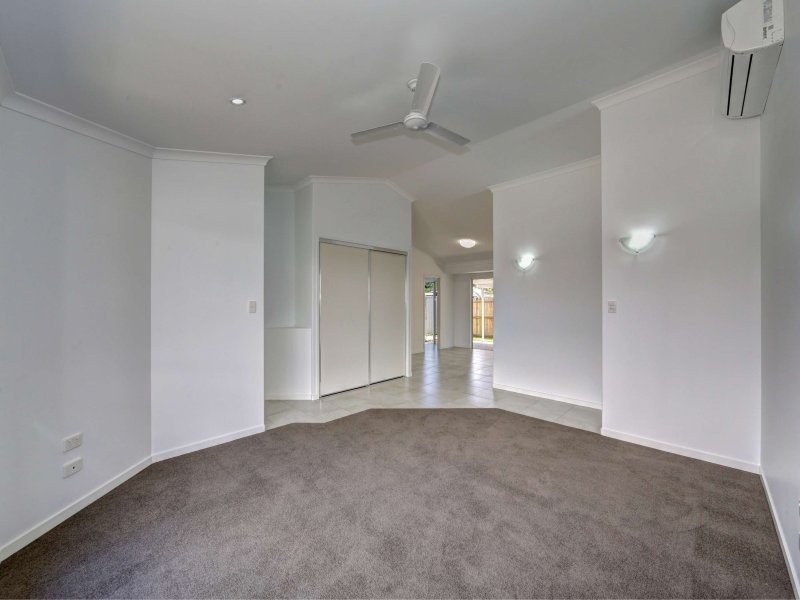 5/16a Farthing Court, Kepnock QLD 4670