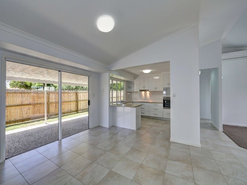 5/16a Farthing Court, Kepnock QLD 4670