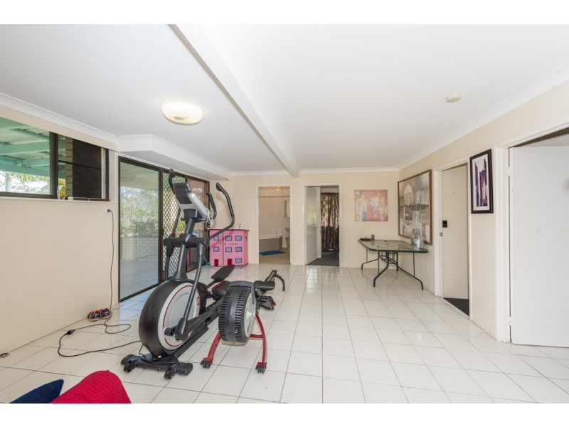 123 Jarretts Road, Woodgate QLD 4660