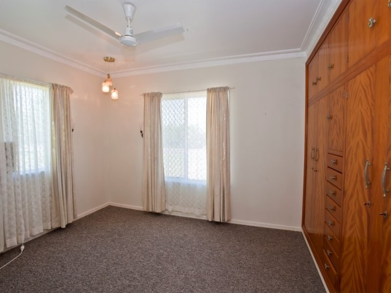 2246 Gin Gin Road, South Kolan QLD 4670