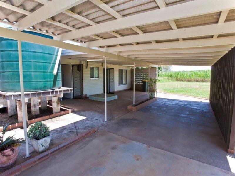 2246 Gin Gin Road, South Kolan QLD 4670