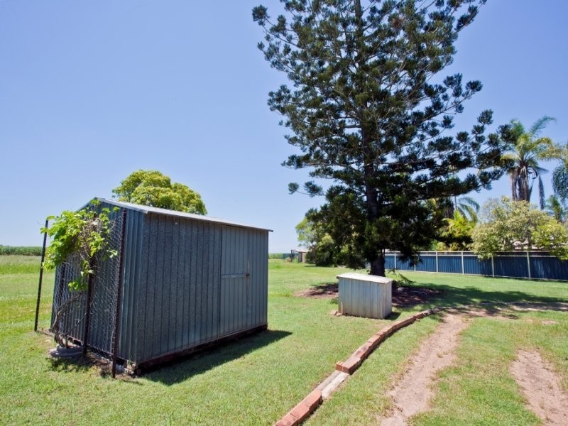2246 Gin Gin Road, South Kolan QLD 4670