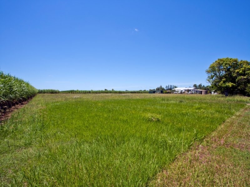 2246 Gin Gin Road, South Kolan QLD 4670