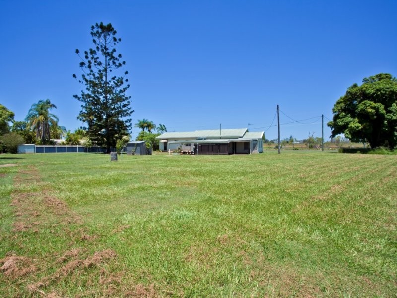 2246 Gin Gin Road, South Kolan QLD 4670
