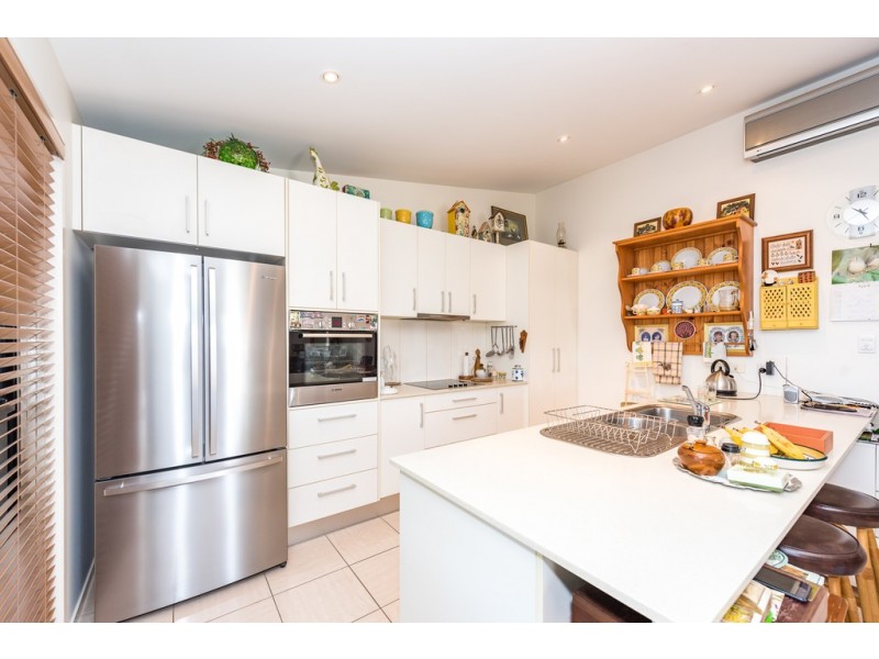 2 Oasis, Bundaberg North QLD 4670