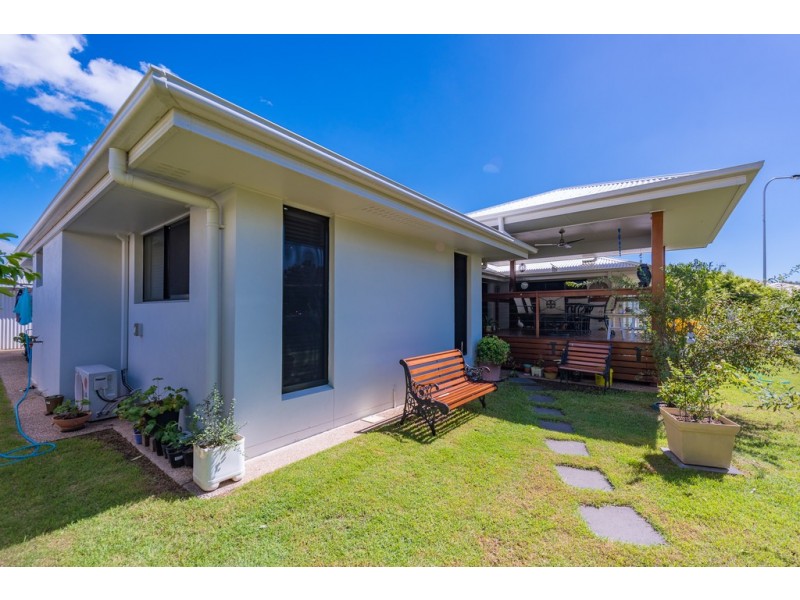 2 Oasis, Bundaberg North QLD 4670