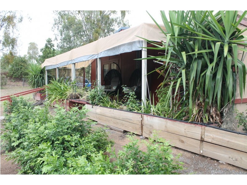 7 Evans Street, Mount Perry QLD 4671