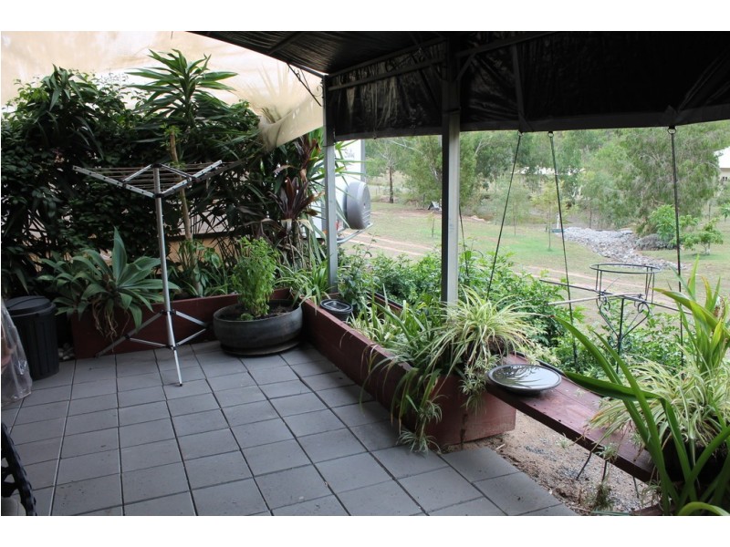 7 Evans Street, Mount Perry QLD 4671