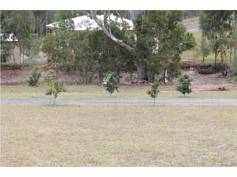 7 Evans Street, Mount Perry QLD 4671