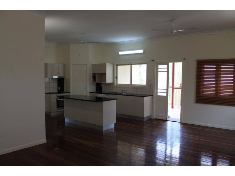 3 Evans Street, Mount Perry QLD 4671