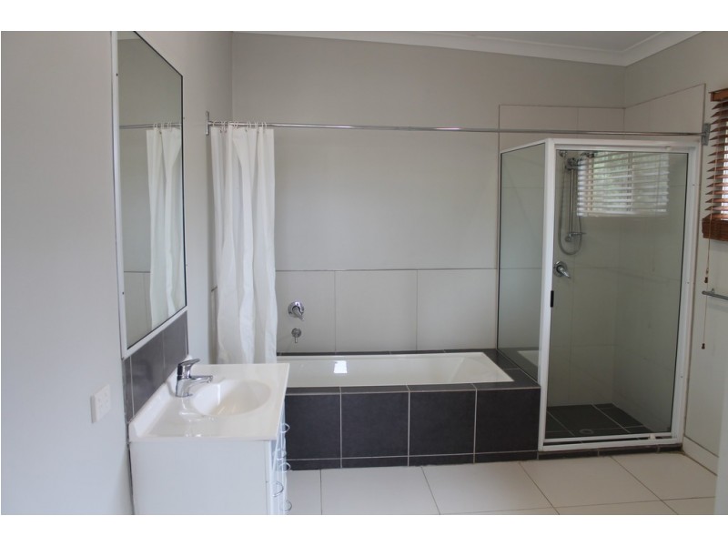 3 Evans Street, Mount Perry QLD 4671