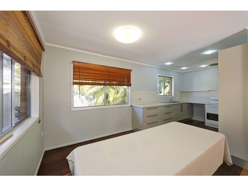 66 Riedy Street, Thabeban QLD 4670