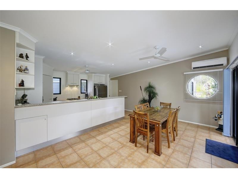 7 Sea Eagle Close, Moore Park Beach QLD 4670