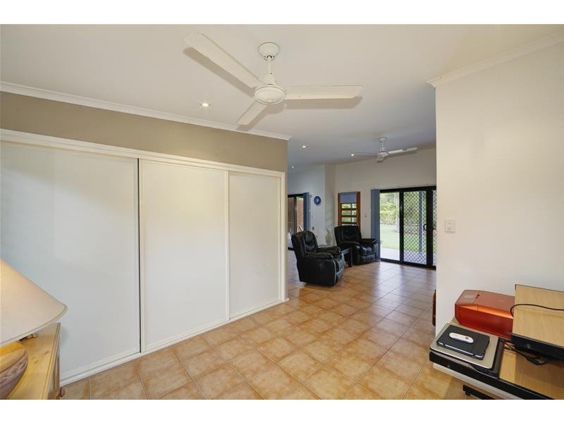 7 Sea Eagle Close, Moore Park Beach QLD 4670
