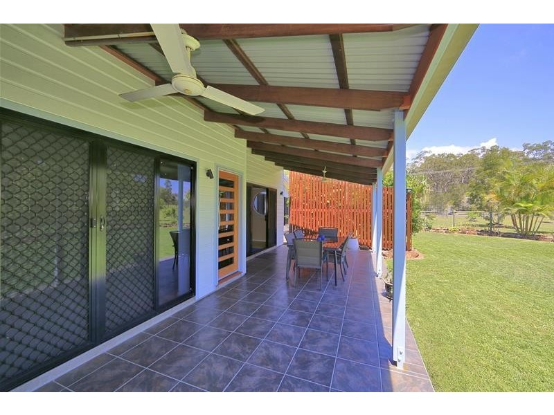 7 Sea Eagle Close, Moore Park Beach QLD 4670