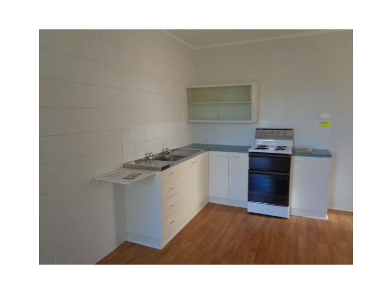 2/39 Club Avenue, Moore Park Beach QLD 4670