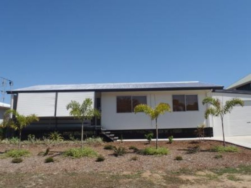 16 Bottlebrush Street, Forrest Beach QLD 4850