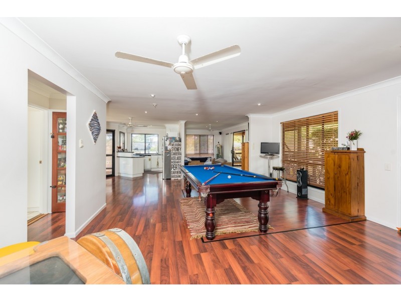 12 Alexander Drive, Moore Park Beach QLD 4670