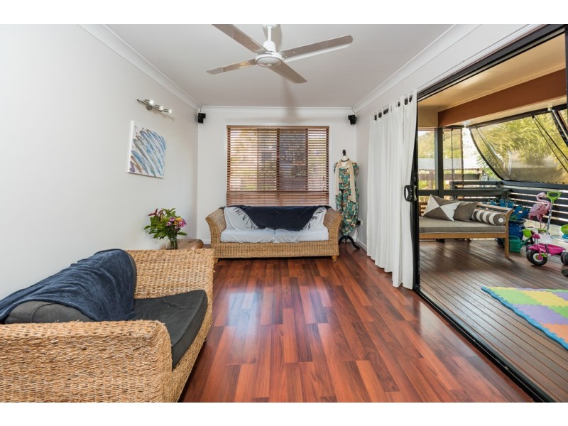 12 Alexander Drive, Moore Park Beach QLD 4670