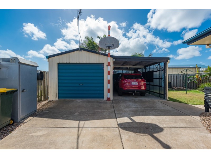 12 Alexander Drive, Moore Park Beach QLD 4670