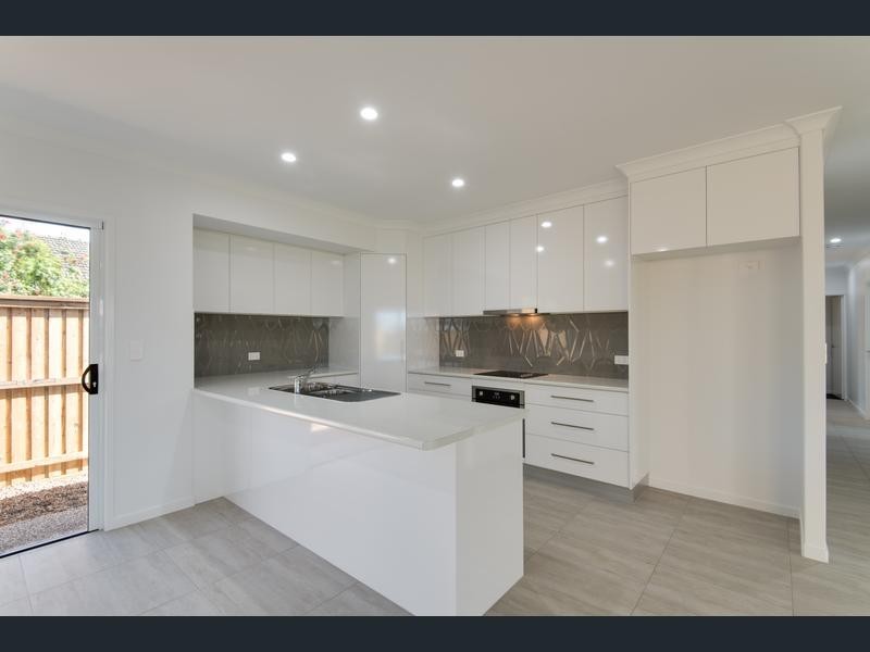 2 Tesch Street, Thabeban QLD 4670