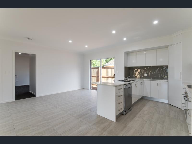 2 Tesch Street, Thabeban QLD 4670