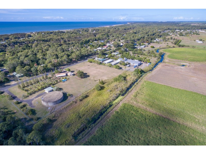 59 MURDOCHS RD, Moore Park Beach QLD 4670