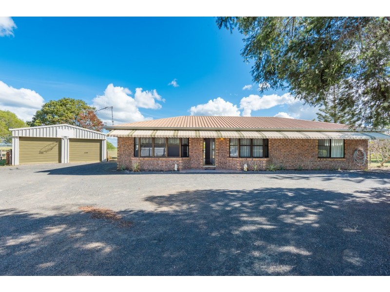 59 MURDOCHS RD, Moore Park Beach QLD 4670