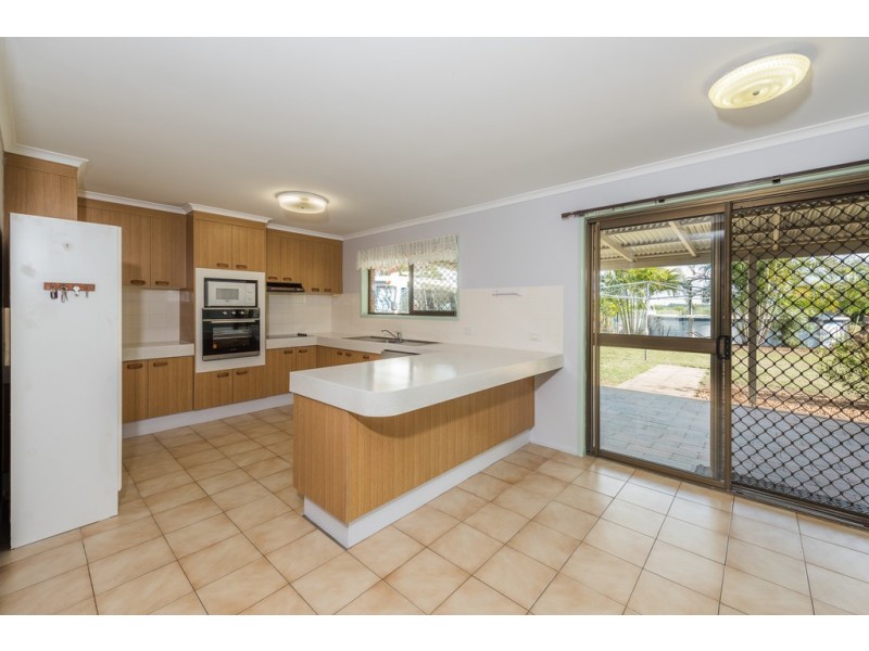 59 MURDOCHS RD, Moore Park Beach QLD 4670