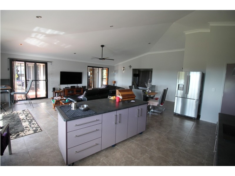 110 Old Creek Road, Childers QLD 4660