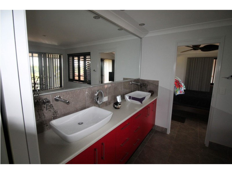 110 Old Creek Road, Childers QLD 4660