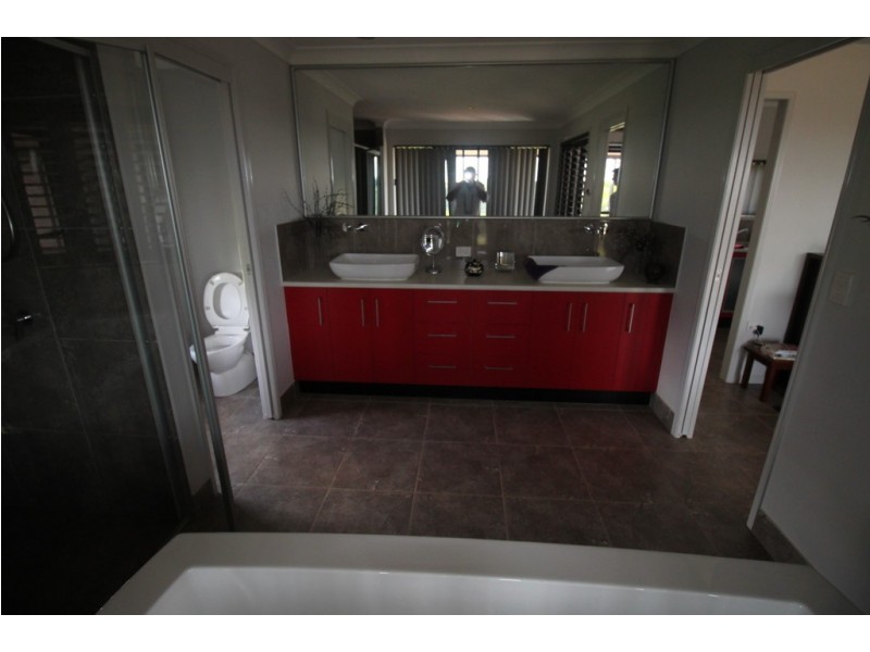 110 Old Creek Road, Childers QLD 4660