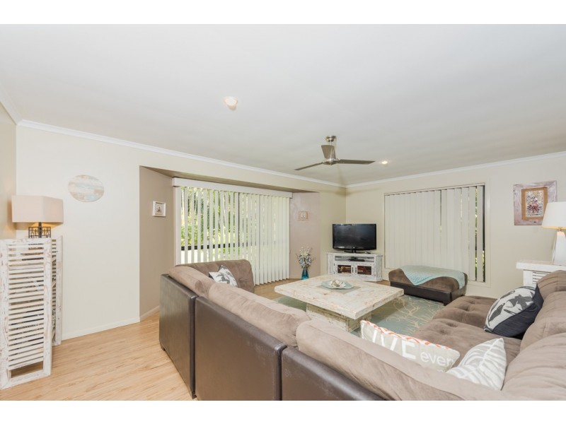 5 Woodlands Lane, Moore Park Beach QLD 4670