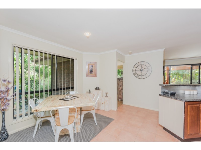 5 Woodlands Lane, Moore Park Beach QLD 4670