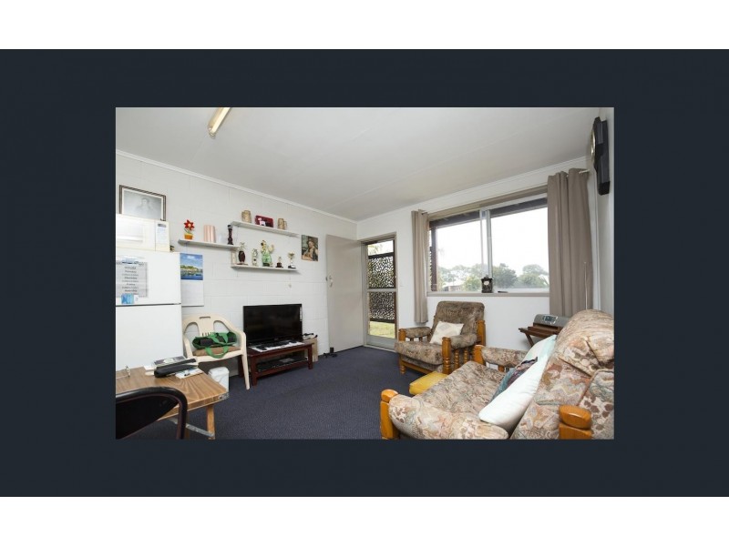 39 Club Avenue, Moore Park Beach QLD 4670