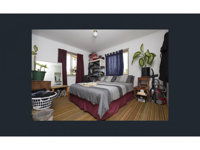 39 Club Avenue, Moore Park Beach QLD 4670