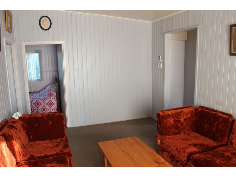 17 Cunningham Street, Monto QLD 4630