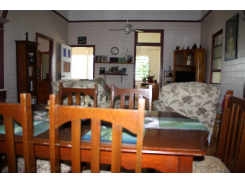 10 Morris Terrace, Gin Gin QLD 4671