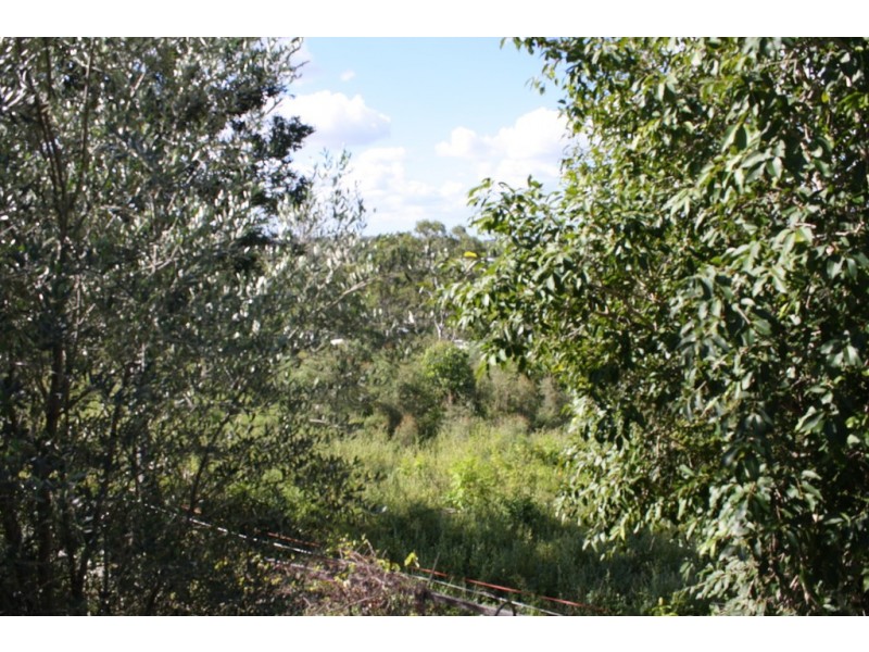 10 Morris Terrace, Gin Gin QLD 4671