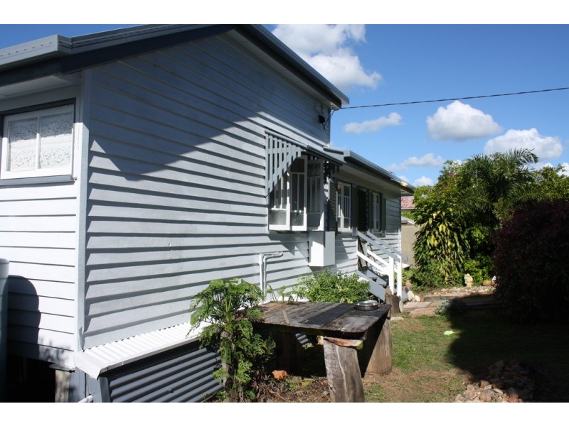 10 Morris Terrace, Gin Gin QLD 4671