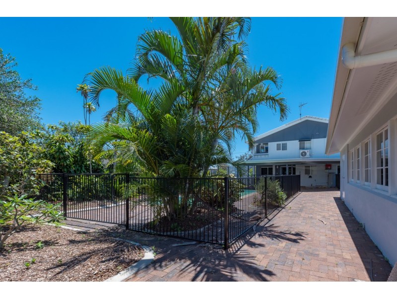 41 Sea Esplanade, Burnett Heads QLD 4670