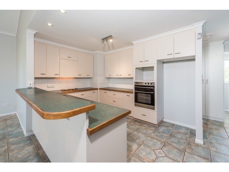 41 Sea Esplanade, Burnett Heads QLD 4670